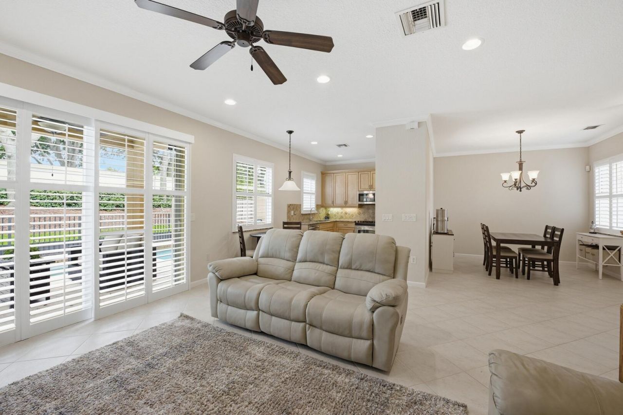 7850 Red Mahogany Road, Boynton Beach, FL 33437 Photo