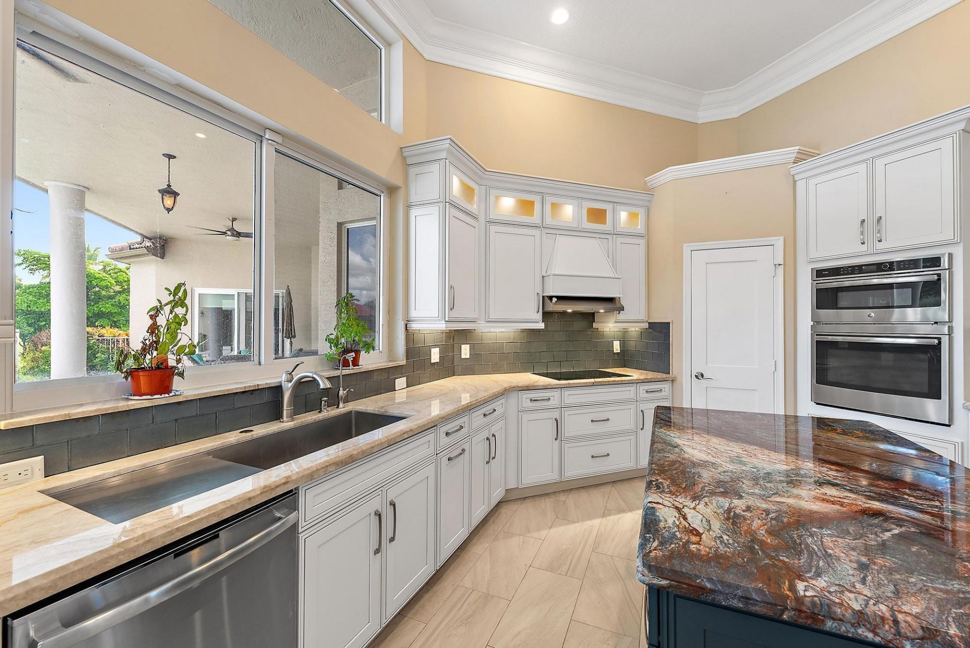 8905 Marlamoor Lane, West Palm Beach, FL 33412 Photo