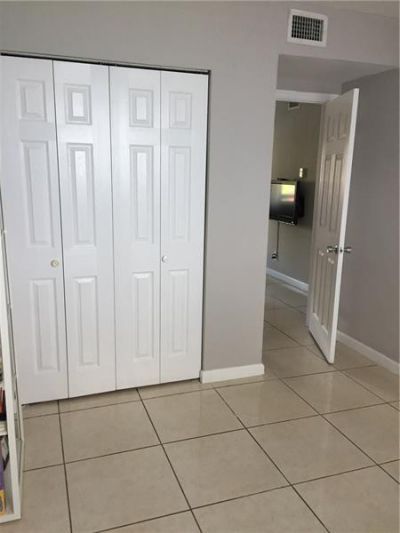 2741 NE 8th Avenue, Unit 14, Wilton Manors, FL 33334 Photo