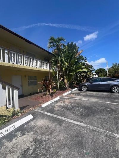 2741 NE 8th Avenue, Unit 14, Wilton Manors, FL 33334 Photo