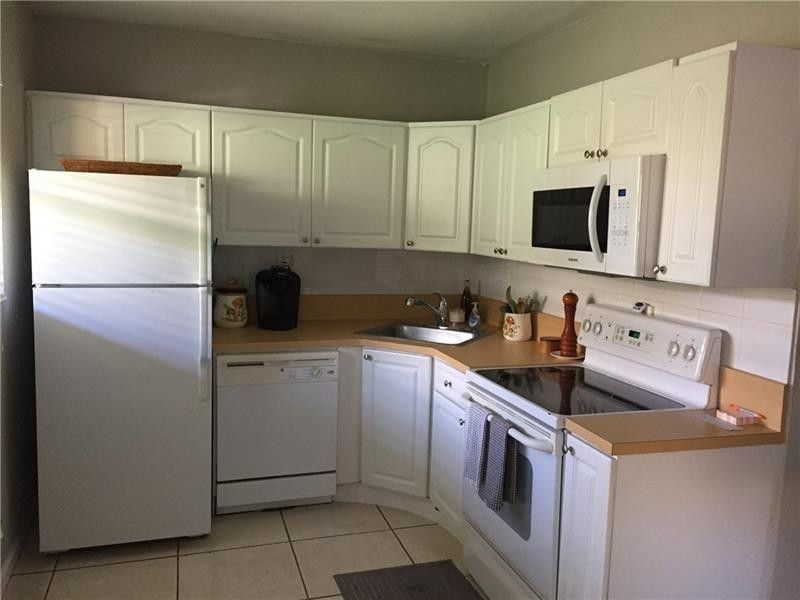 2741 NE 8th Avenue, Unit 14, Wilton Manors, FL 33334 Photo