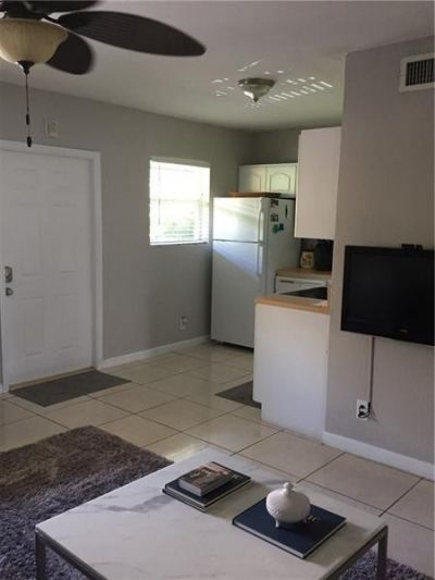 2741 NE 8th Avenue, Unit 14, Wilton Manors, FL 33334 Photo