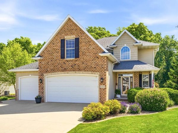 1594 KINGSWOOD DRIVE, Neenah, WI 54956