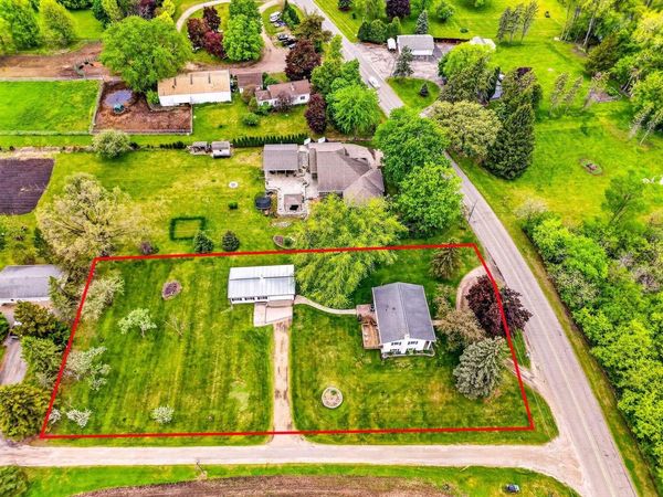 1858 OAKRIDGE ROAD, Neenah, WI 54956