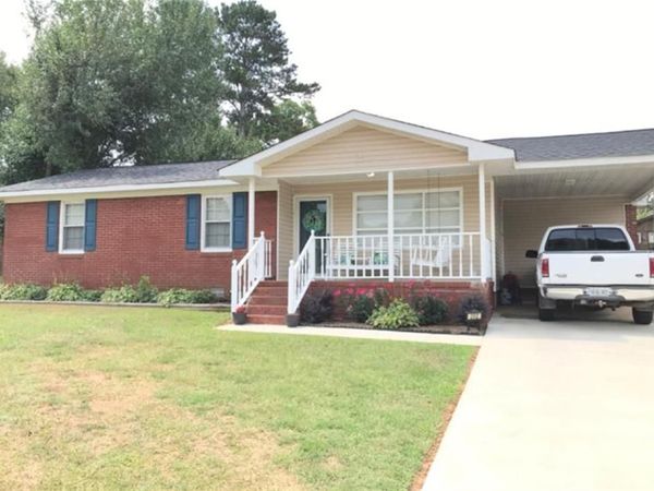 202 Plantation Avenue , Cedartown, GA 30125