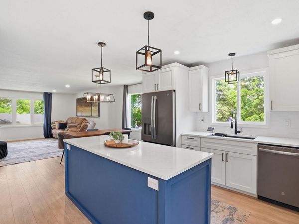 9120 Chesshire Lane N, Maple Grove, MN 55369