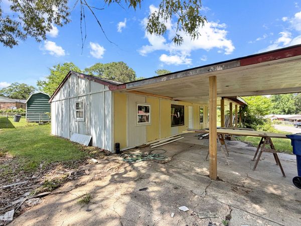 111 Carver, Leesville, LA 71446