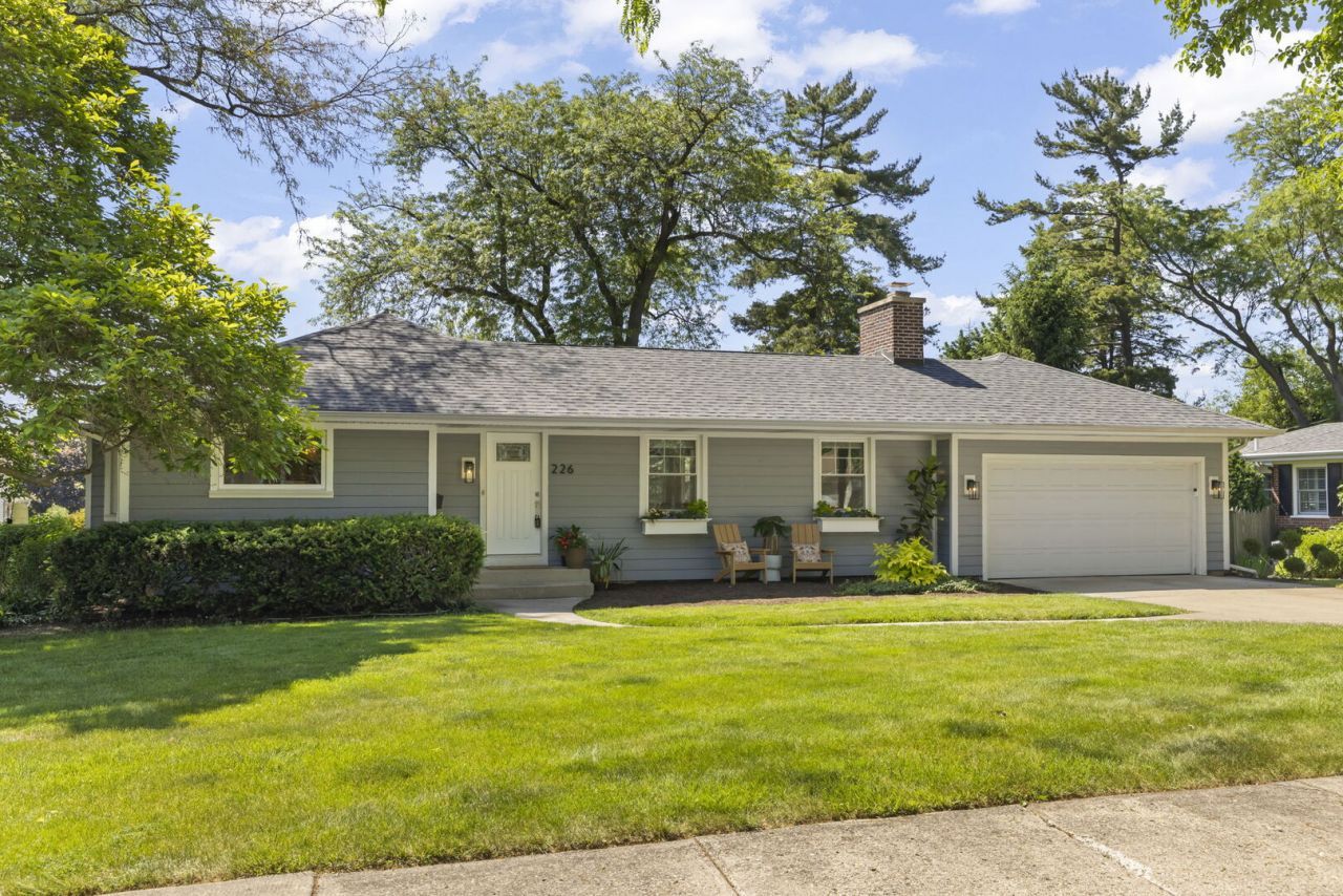 226 Woodstock Avenue , Glen Ellyn, IL 60137 Main Photo