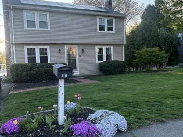 17 Bandy Ln, Milford, MA 01757