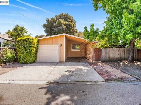 2170 Ralmar Ave , East Palo Alto, CA 94303