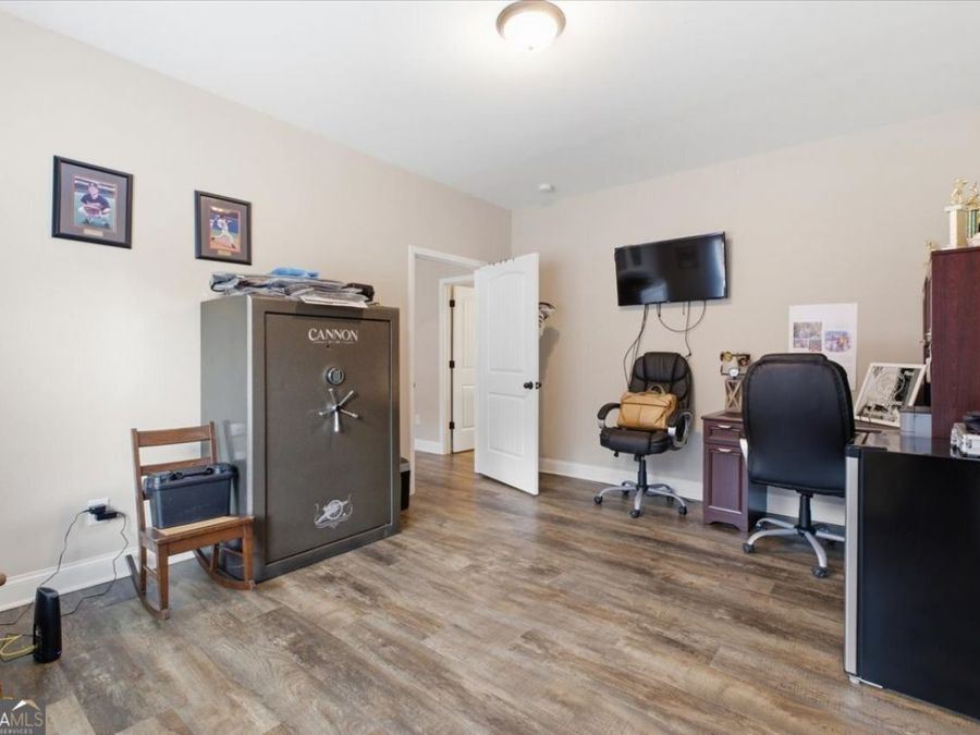 Property Image 31