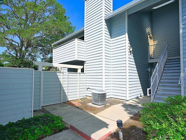 94 Elder Dr , Unit H, Pacheco, CA 94553
