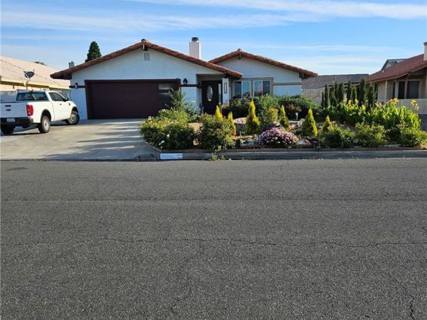 17990 Lakeview, Victorville, CA 92395