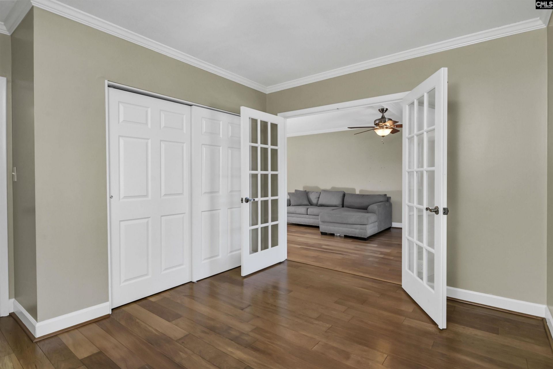 619 King Street  Photo 14