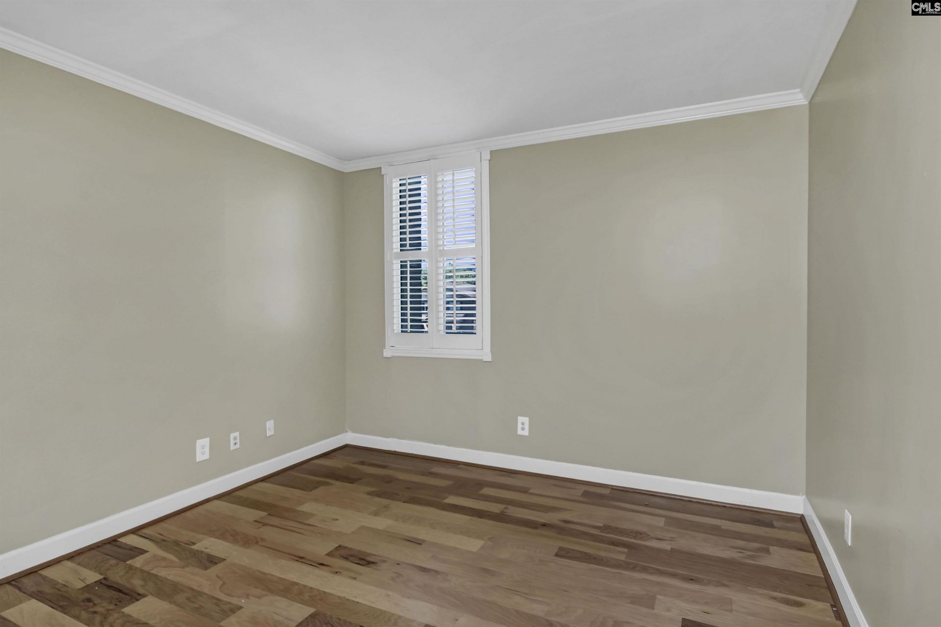 619 King Street  Photo 22