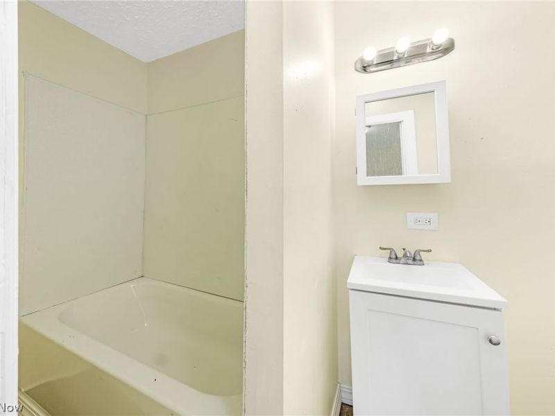 3020 W 47th Street, Cleveland, OH 44102 Photo 21