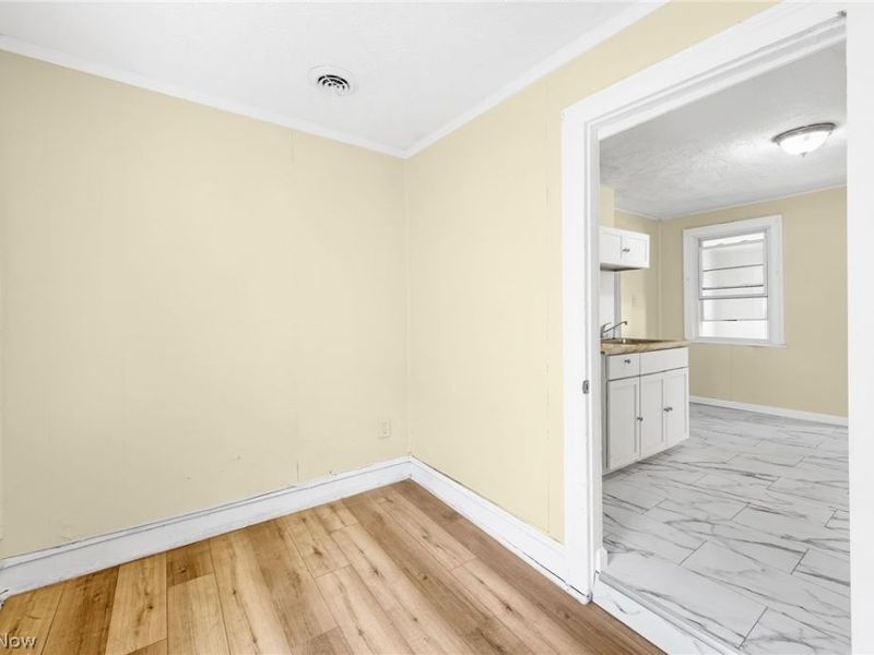 3020 W 47th Street, Cleveland, OH 44102 Photo 4