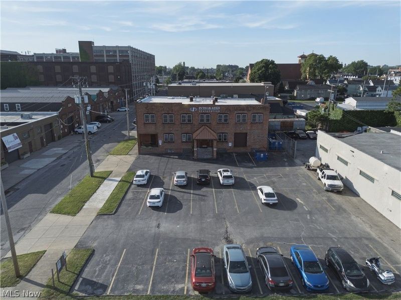 3348 St Clair Avenue NE, Cleveland, OH 44114 Photo 3