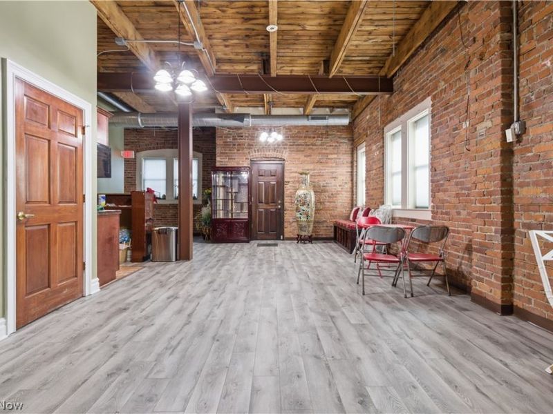 3348 St Clair Avenue NE, Cleveland, OH 44114 Photo 32