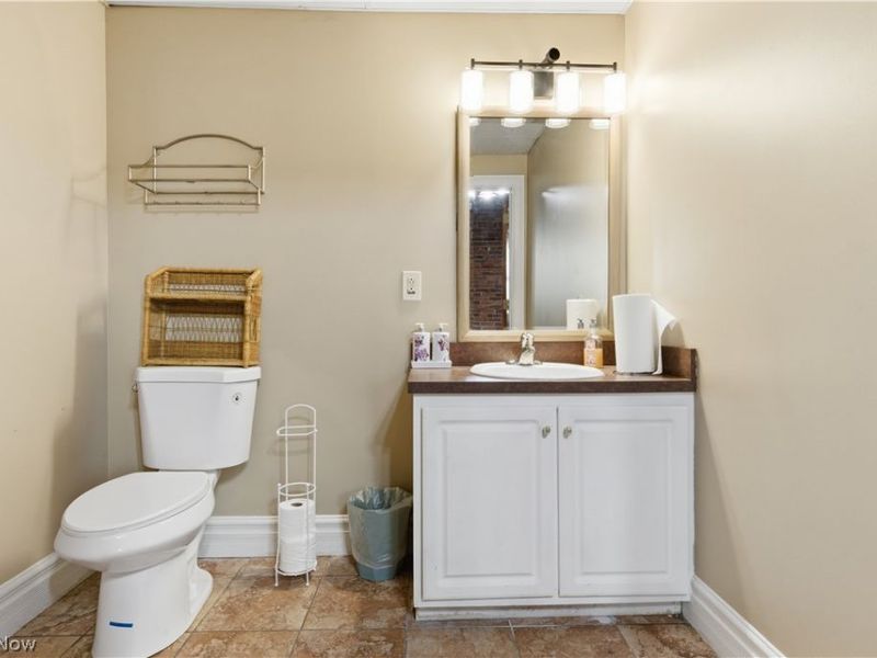 3348 St Clair Avenue NE, Cleveland, OH 44114 Photo 33
