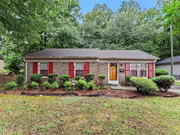 2904 Bainbridge Drive, Winston-Salem, NC 27105