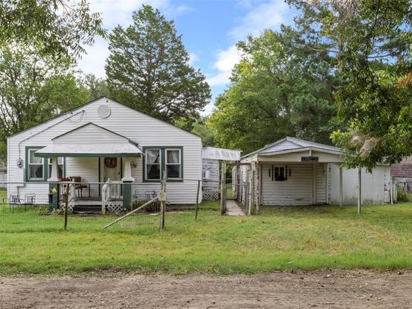 1716 S Muskogee Avenue, Wewoka, OK 74884