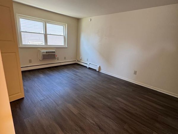 70 McKinley , Unit c3, Bridgeport, CT 06606