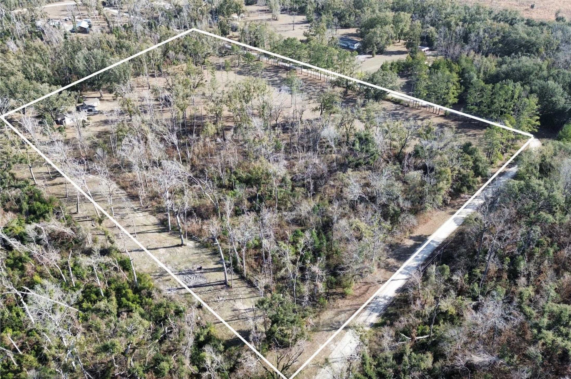 17268 181st Loop , Live Oak, FL 32060 Photo