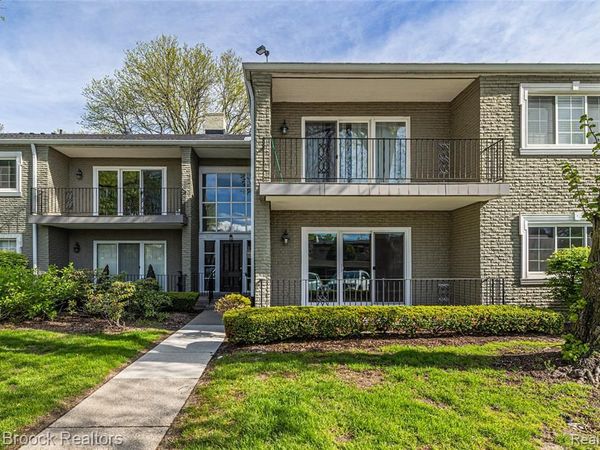 1111 N Old Woodward Avenue , Birmingham, MI 48009