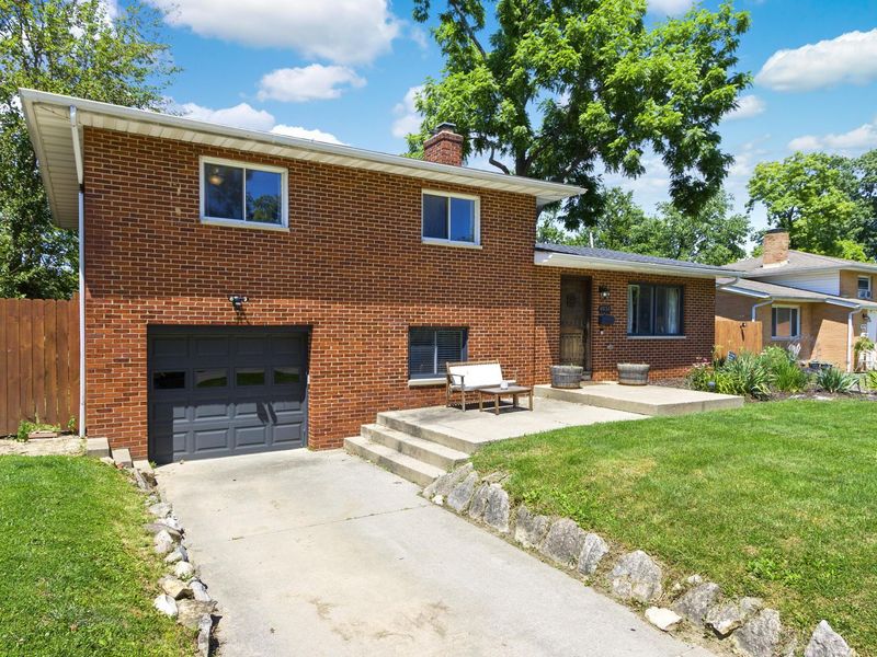 4934 Hamden Way, Columbus, OH 43228 Photo 2