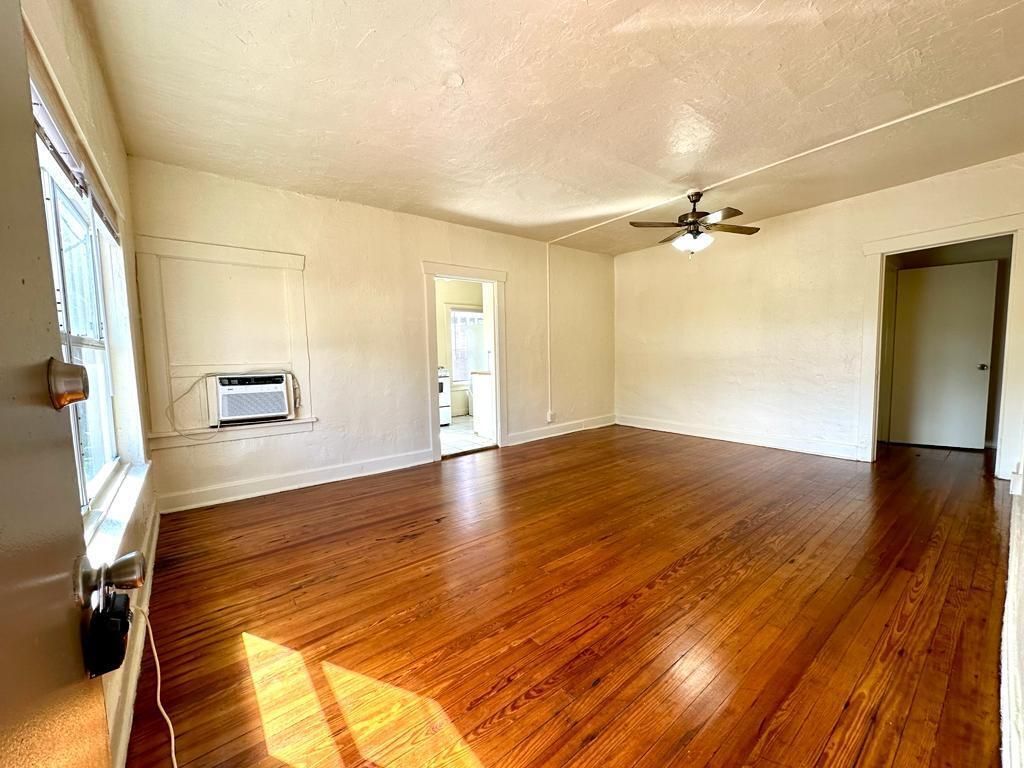 2010 Broward Avenue, Unit 4, West Palm Beach, FL 33407 Photo