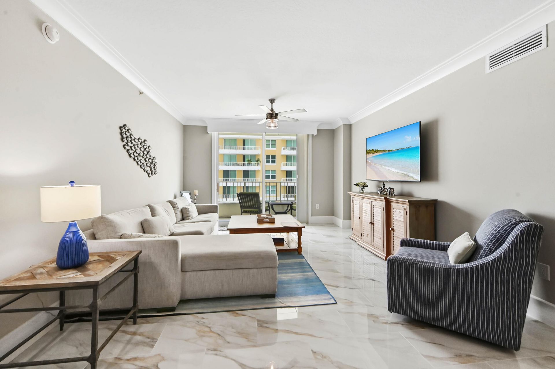 625 Casa Loma Boulevard, Unit 909, Boynton Beach, FL 33435 Photo