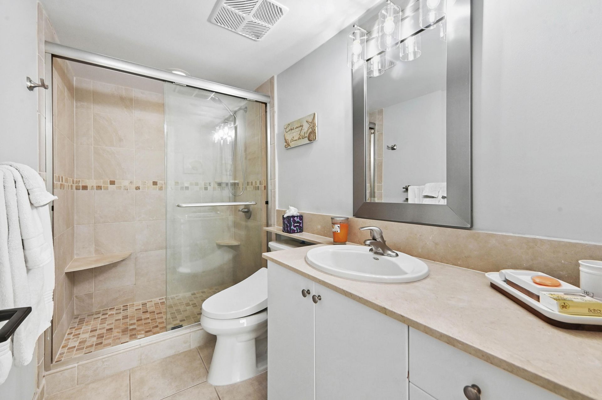 625 Casa Loma Boulevard, Unit 909, Boynton Beach, FL 33435 Photo