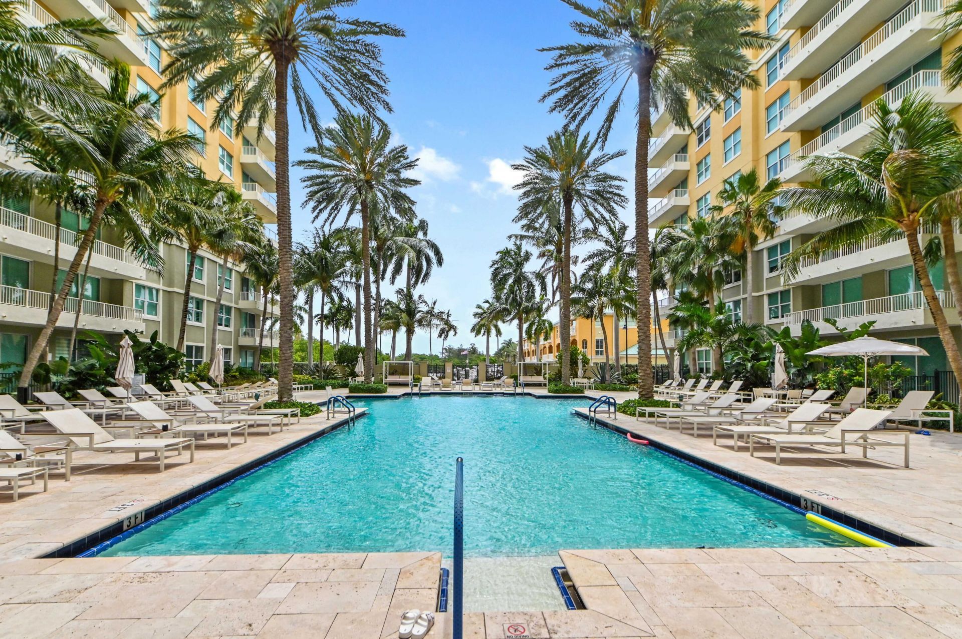 625 Casa Loma Boulevard, Unit 909, Boynton Beach, FL 33435 Photo