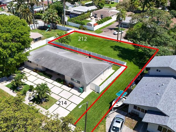 212 SE 5th Street, Dania Beach, FL 33004