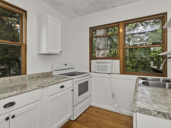 11 Silver, Unit B, South Hadley, MA 01075