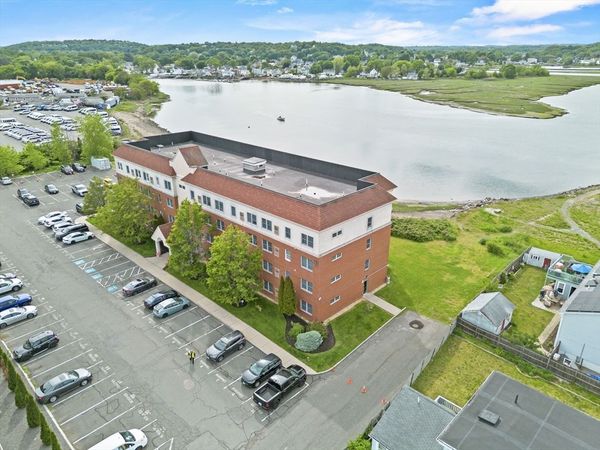 20 Heaths Ct, Unit 201, Lynn, MA 01905