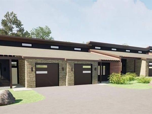4330 Studebaker Lane, Eau Claire, WI 54703