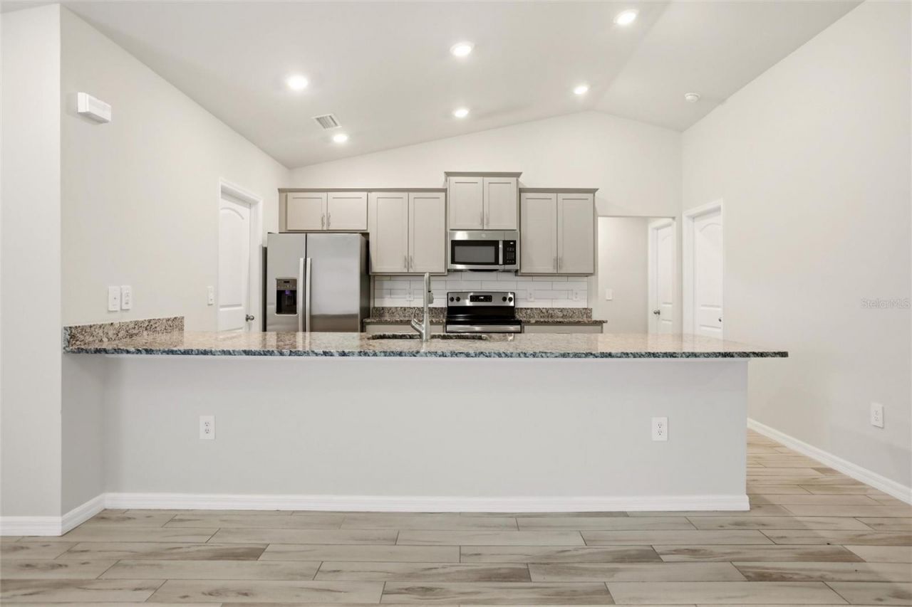 1024 NE 33rd Lane, Cape Coral, FL 33909 Photo
