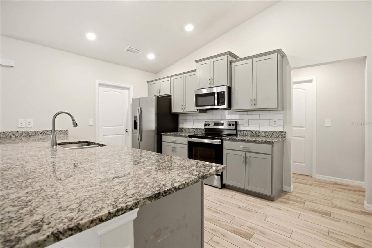 1024 NE 33rd Lane, Cape Coral, FL 33909 Photo