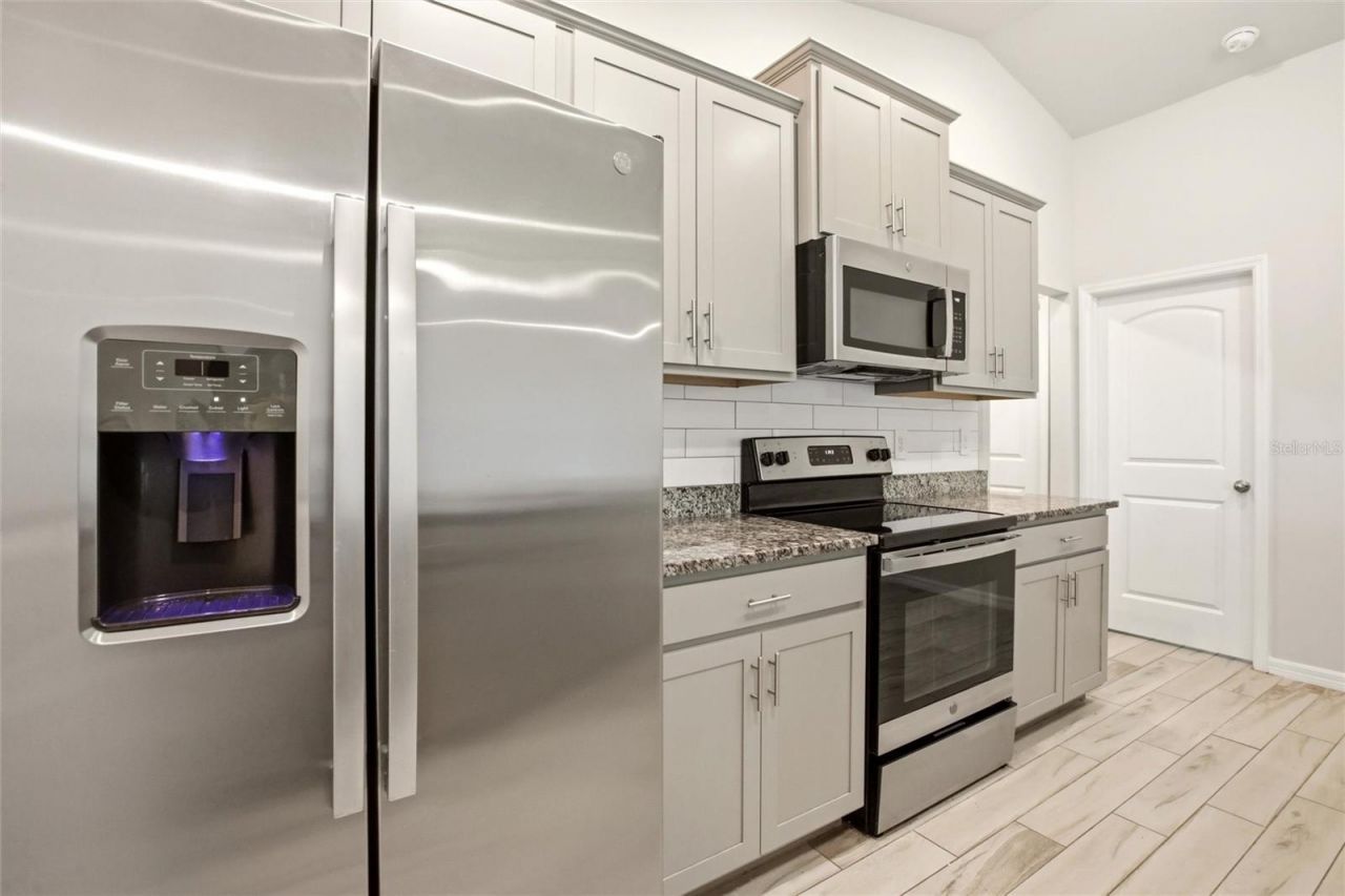 1024 NE 33rd Lane, Cape Coral, FL 33909 Photo