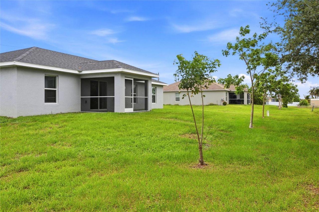 1024 NE 33rd Lane, Cape Coral, FL 33909 Photo