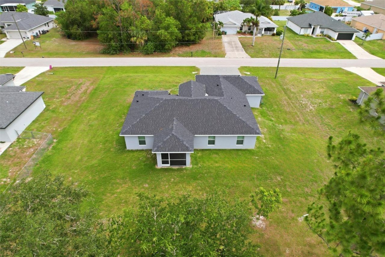 1024 NE 33rd Lane, Cape Coral, FL 33909 Photo