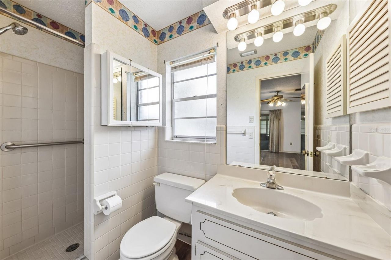 5234 Magnolia Terrace , Fruitland Park, FL 34731 Photo