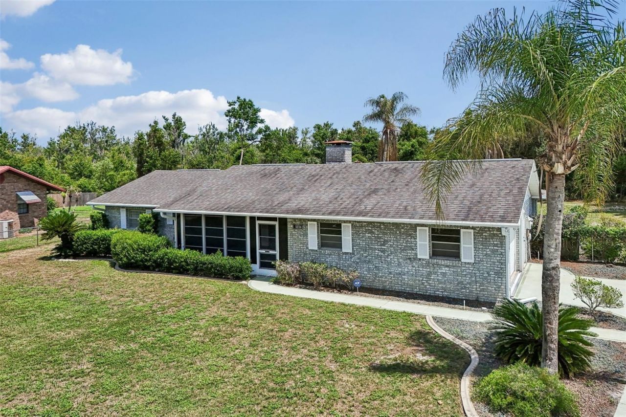 5234 Magnolia Terrace , Fruitland Park, FL 34731 Photo