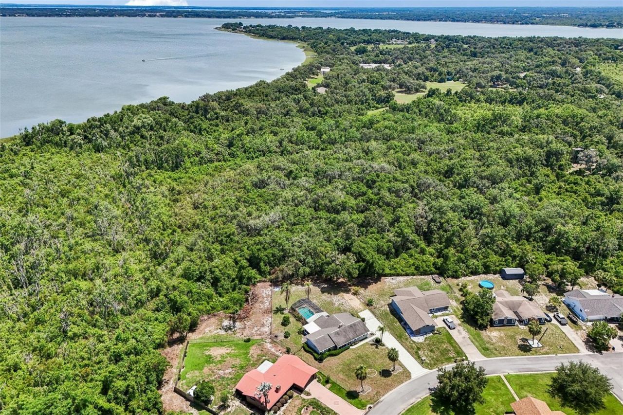 5234 Magnolia Terrace , Fruitland Park, FL 34731 Photo