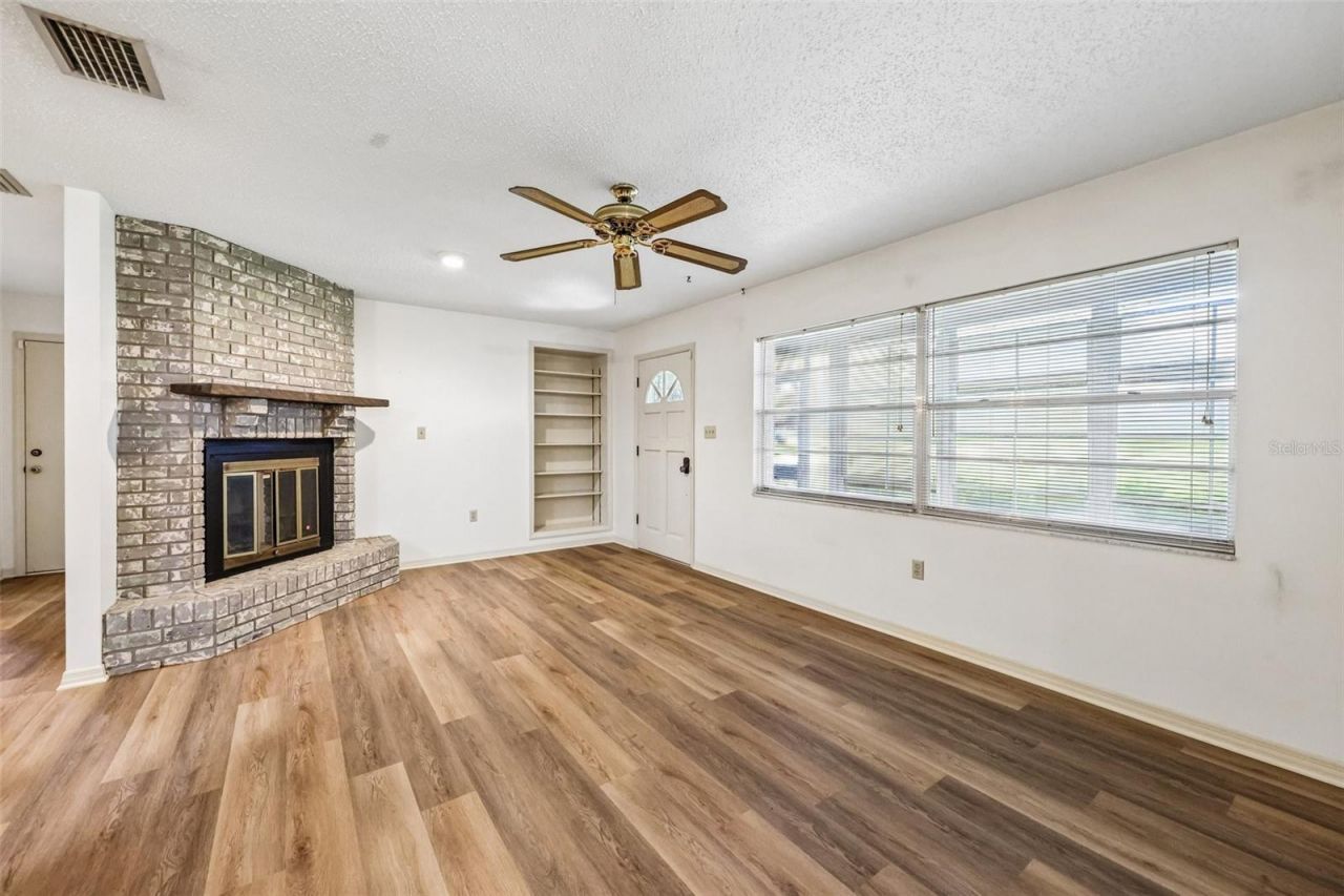5234 Magnolia Terrace , Fruitland Park, FL 34731 Photo