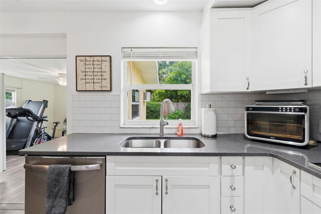 2321 Black Oak Lane , Clearwater, FL 33763 Photo
