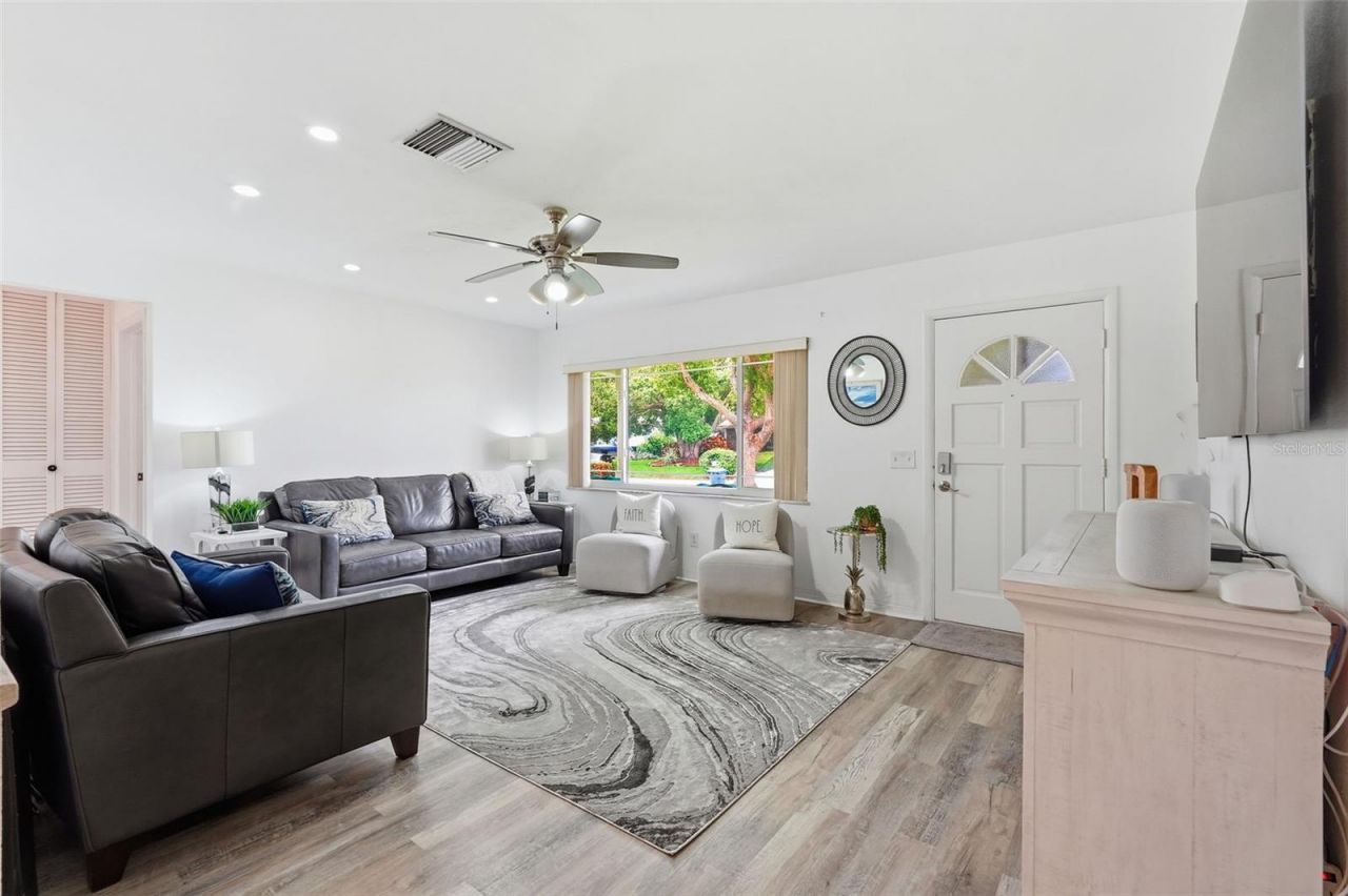 2321 Black Oak Lane , Clearwater, FL 33763 Photo