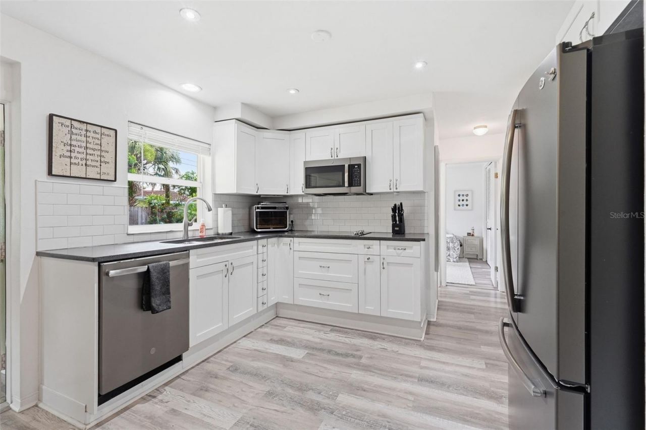 2321 Black Oak Lane , Clearwater, FL 33763 Photo